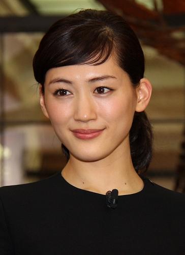 綾瀬はるか - 女優、歌手