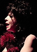 ジュリー・クルーズ - ミュージシャン、女優