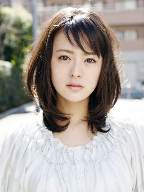 貫地谷しほり - 女優