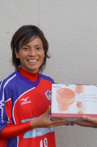 金城愛理 - 元女子サッカー選手