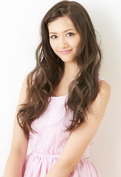 木津レイナ - モデル、タレント、歌手・元 E-girls