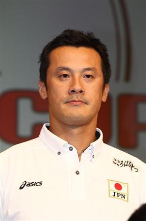 中垣内祐一 - 元バレーボール選手、監督