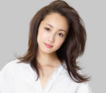 沢尻エリカ - 女優、歌手