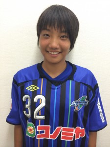 俊朱音 - 女子サッカー選手