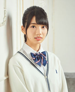 高本彩花 - タレント、歌手・日向坂46