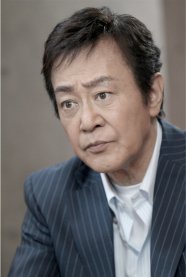 渡瀬恒彦 - 俳優、歌手